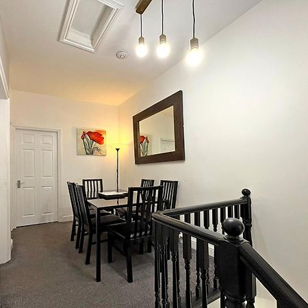 Cosy And Convenient Sunderland Apartment Exterior foto